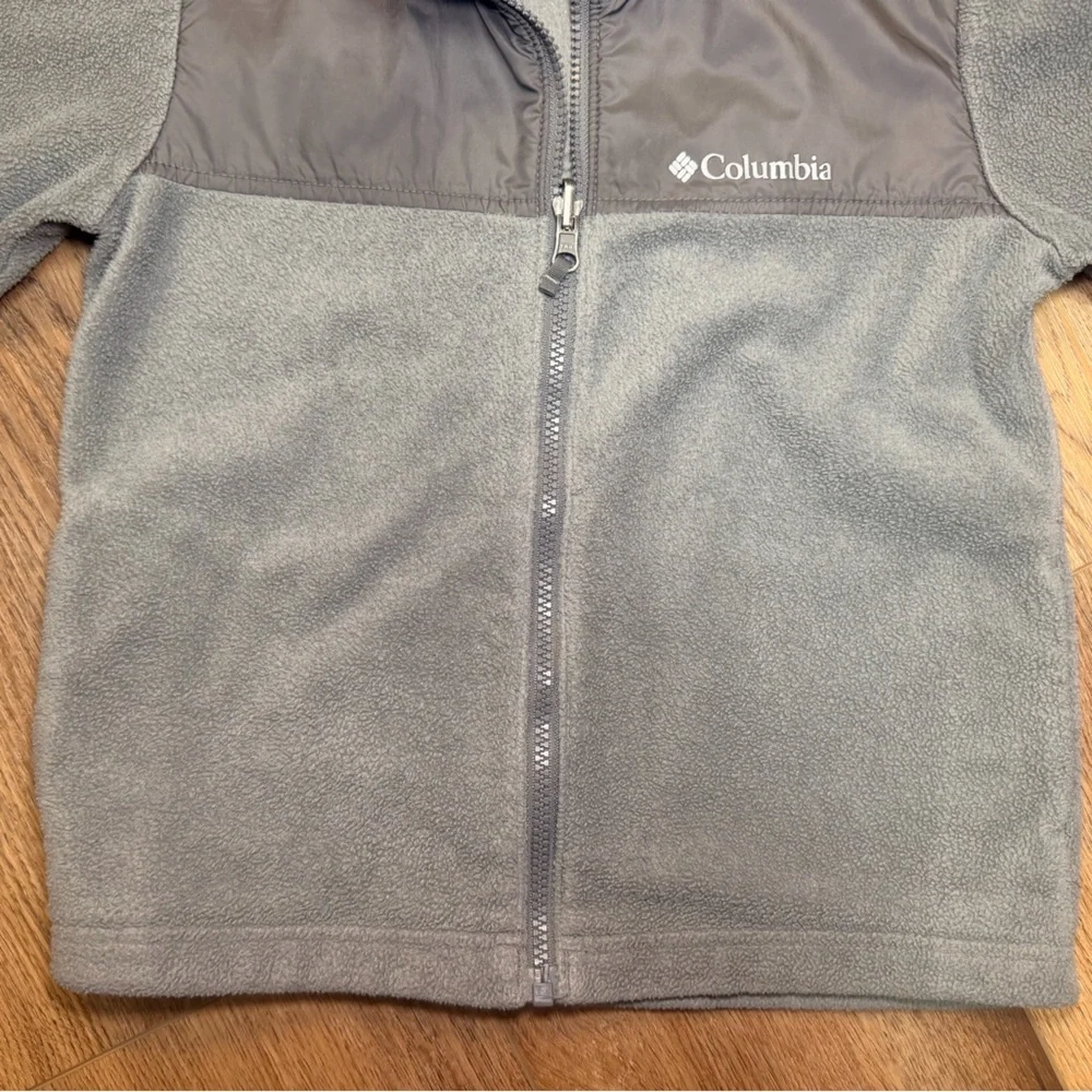 Columbia classic fleece